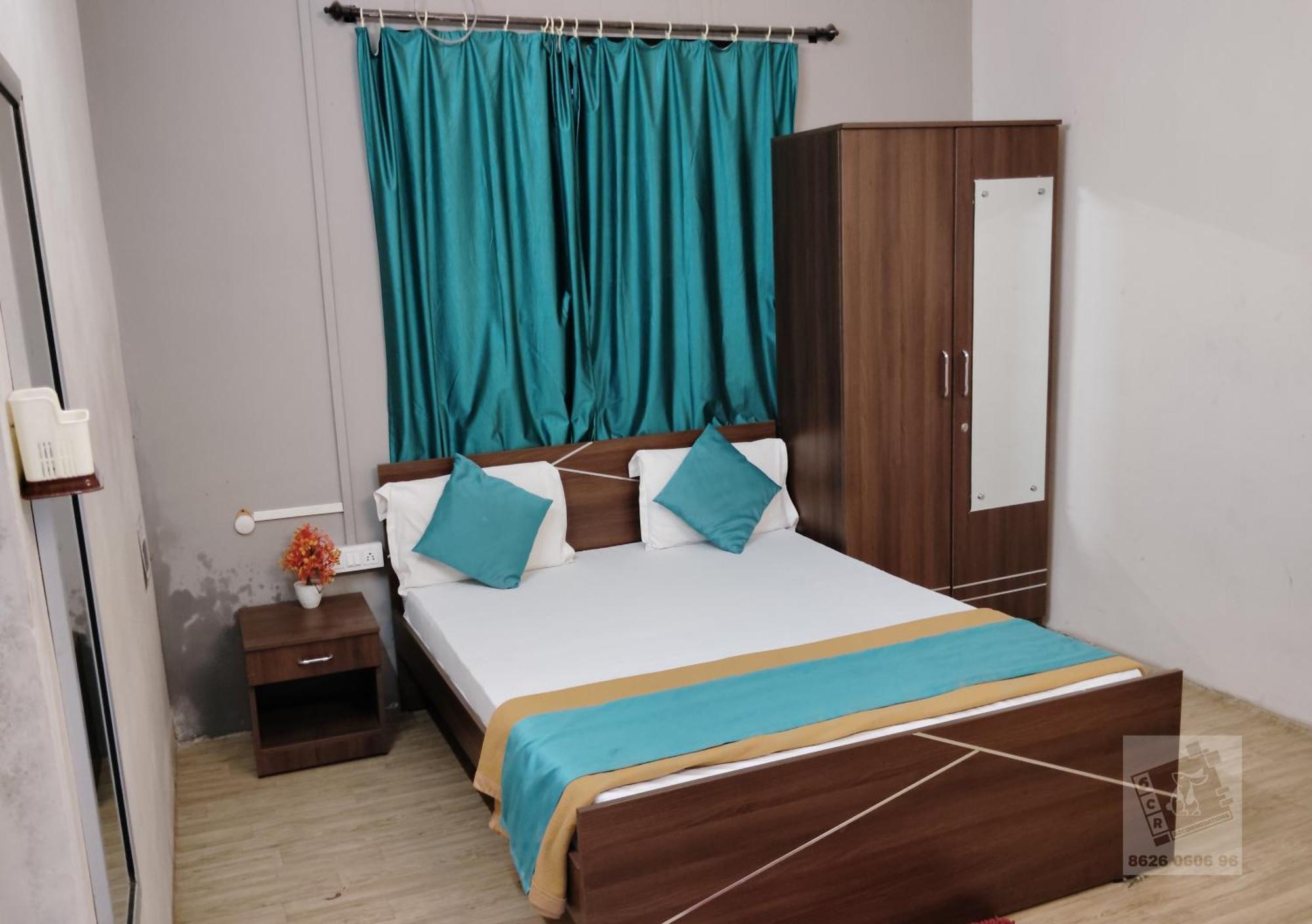 6 Cr Hotel Natraj Railway Station Аурангабад Екстериор снимка